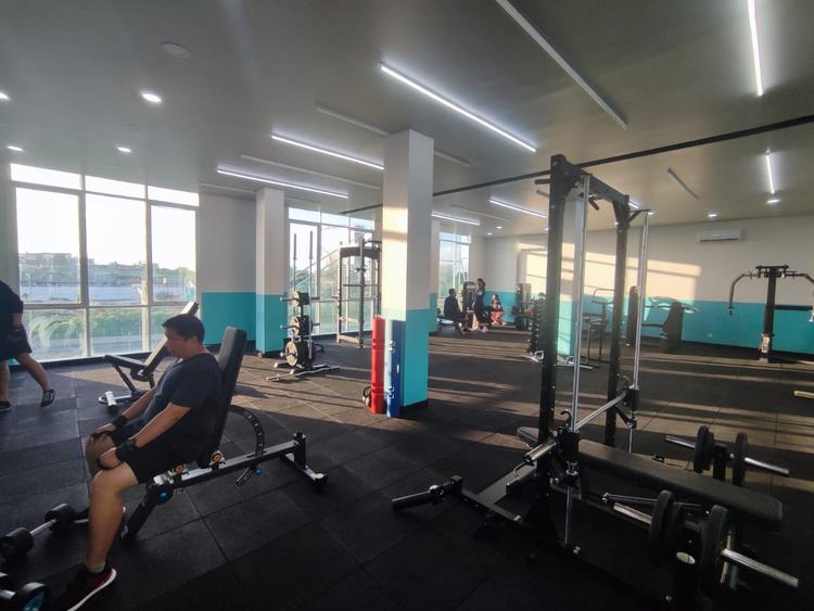 Gym & Fitness Center Grogol Jakarta Barat - FIT HUB