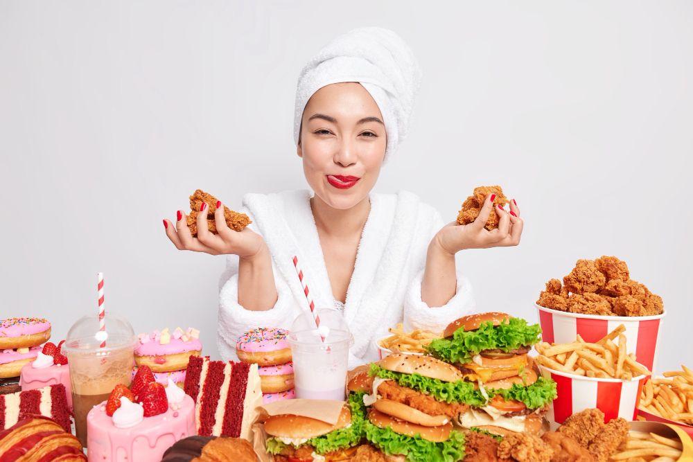 Cheat Meal vs Cheat Day: Mana yang Lebih Efektif untuk Jaga Progres Diet?