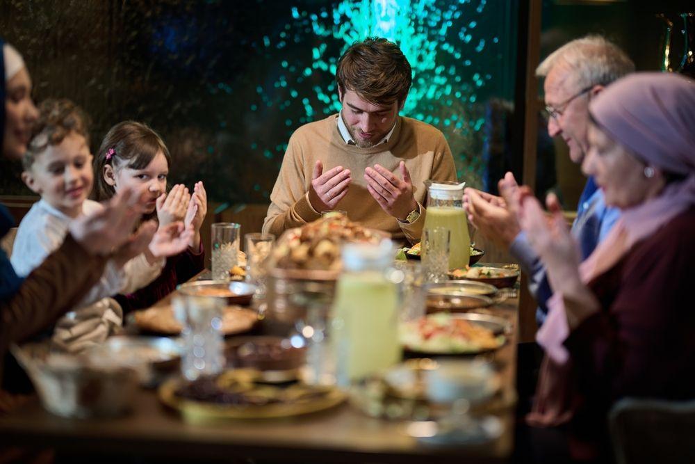 Efektif! Ini Strategi Mengatasi Lemak Perut saat Puasa Ramadan