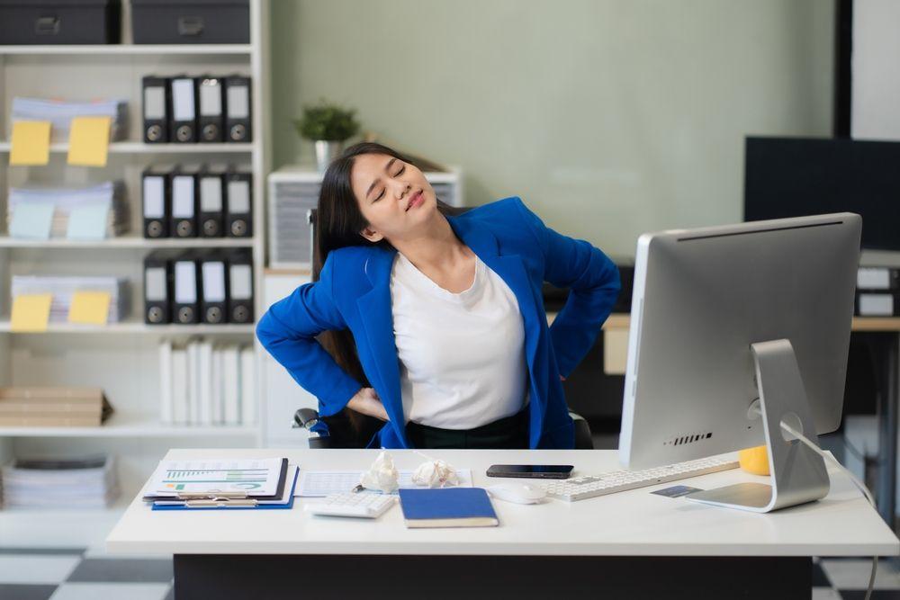 Tips Tetap Fit & Bugar setelah Duduk Terlalu Lama untuk Pekerja Kantoran