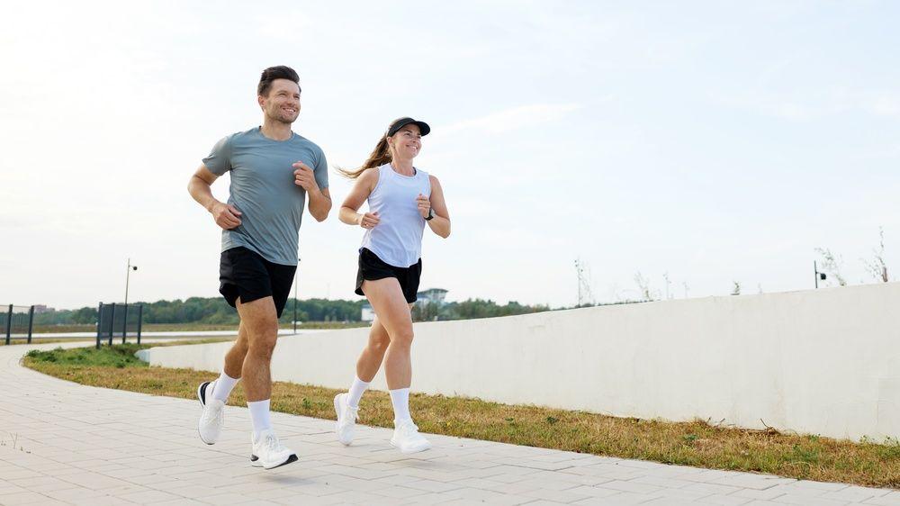 10 Rekomendasi Sepatu Running 300 Ribuan, Terbaik 2026