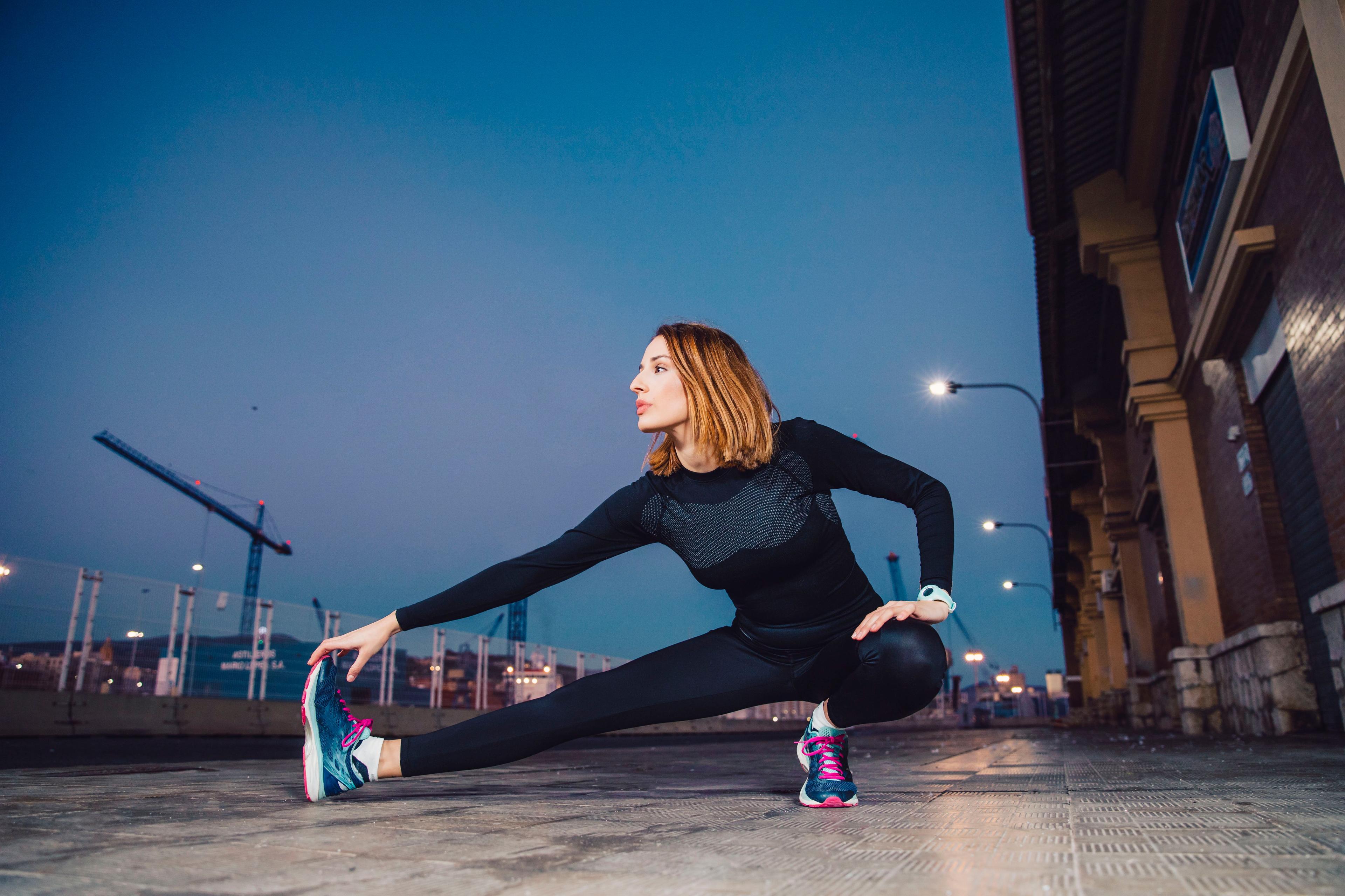 Apakah Olahraga Malam Baik? Ketahui Dulu Dampak Positif dan Negatifnya