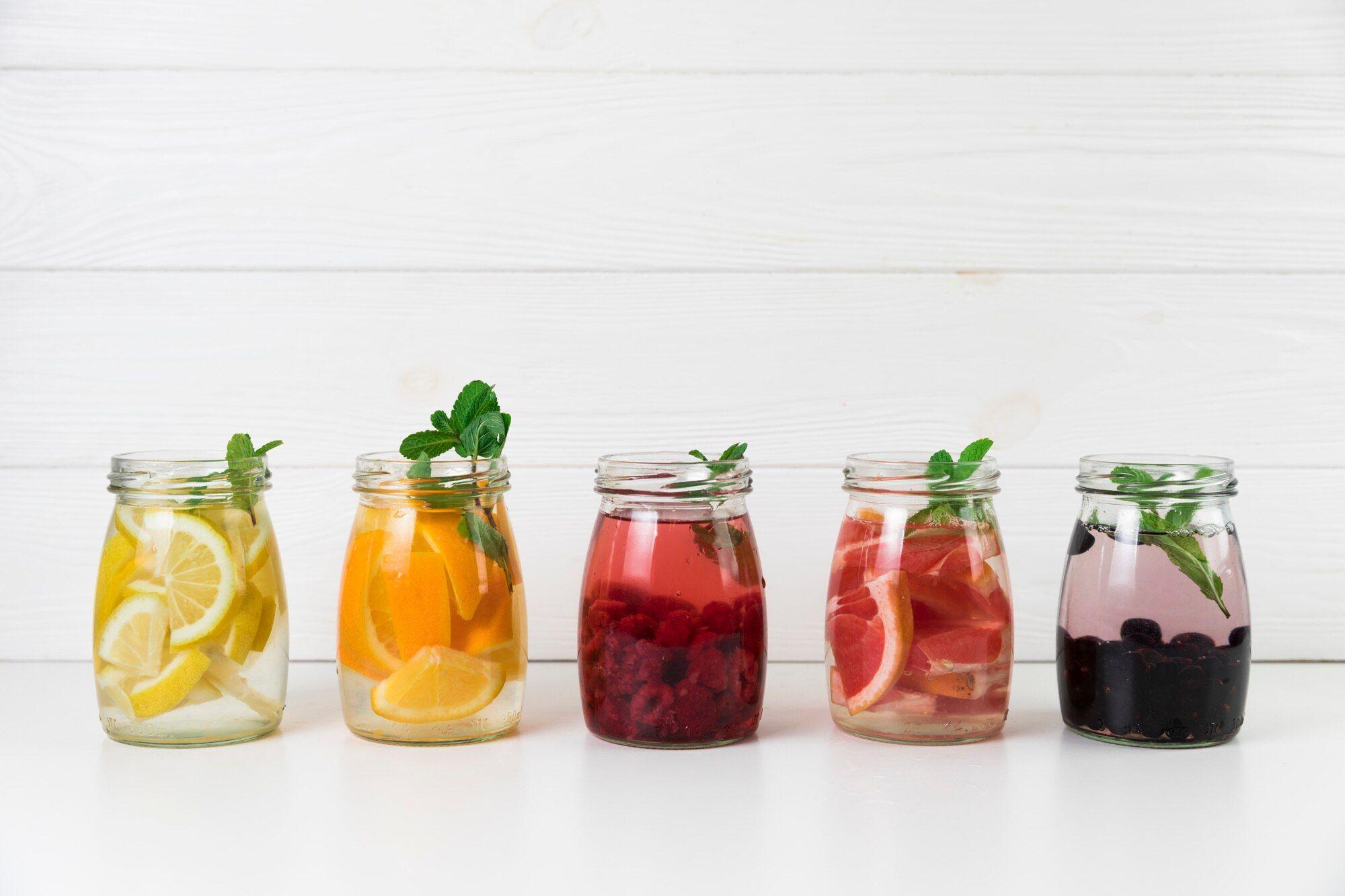Mengenal Infused Water, Manfaat, dan Cara Mudah Membuatnya