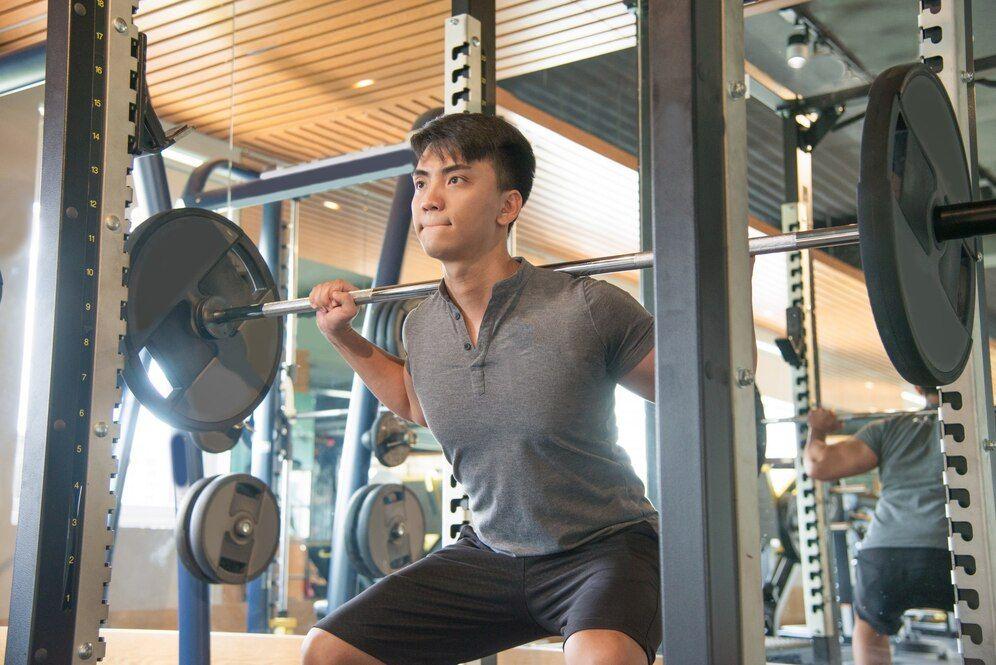 Memahami Weight Training dan Cara Melakukannya yang Benar
